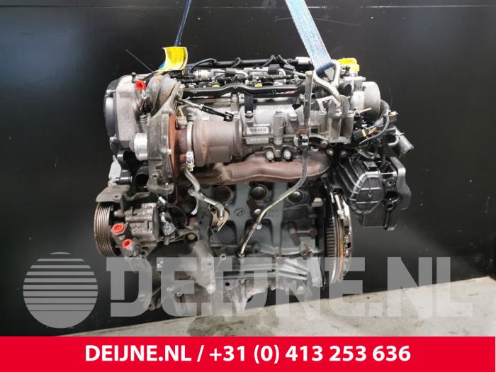 Motor van een Fiat Doblo Cargo (263) 1.6 D Multijet Dualogic 2016