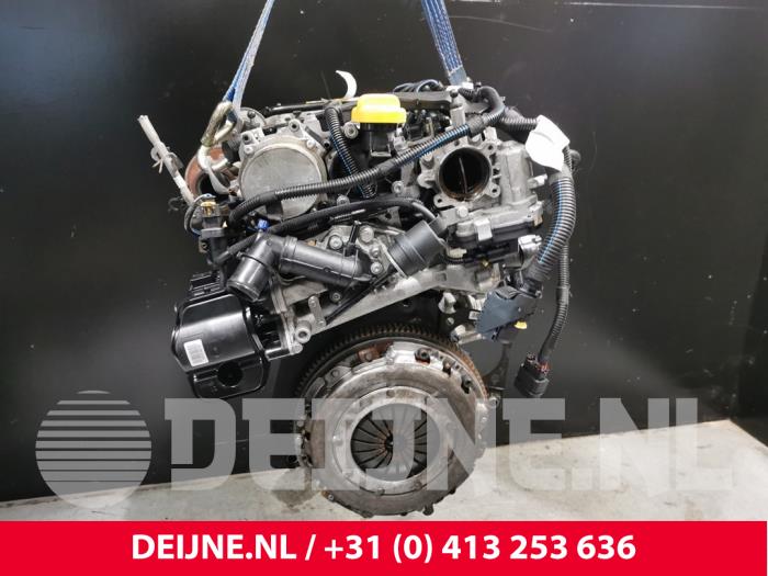 Motor van een Fiat Doblo Cargo (263) 1.6 D Multijet Dualogic 2016