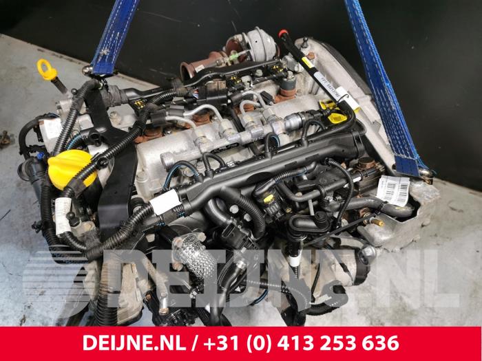 Engine from a Fiat Doblo Cargo (263) 1.6 D Multijet Dualogic 2015
