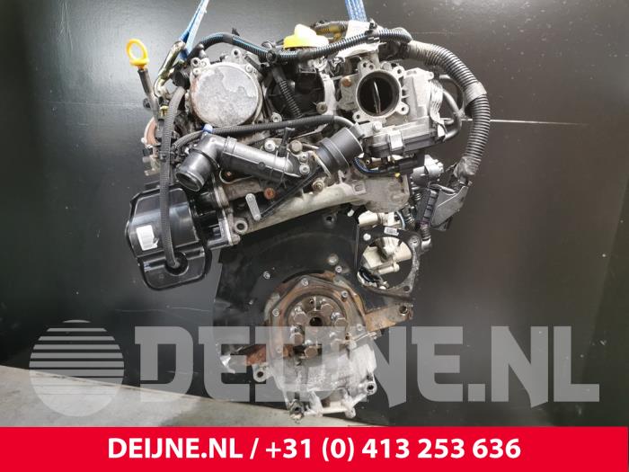 Engine from a Fiat Doblo Cargo (263) 1.6 D Multijet Dualogic 2015