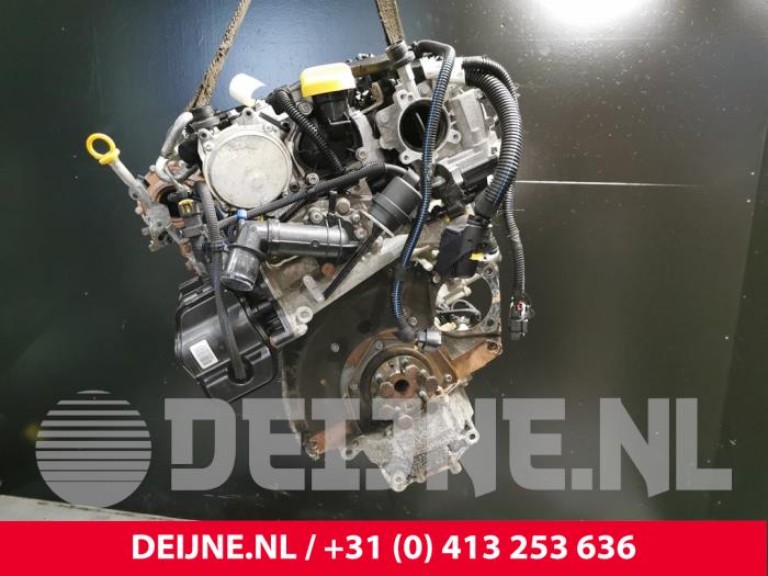 Motor van een Fiat Doblo Cargo (263) 1.6 D Multijet Dualogic 2017