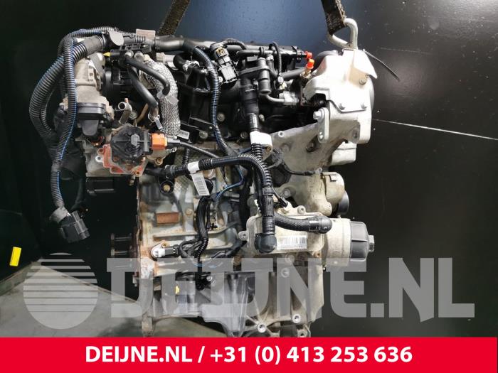 Motor van een Fiat Doblo Cargo (263) 1.6 D Multijet Dualogic 2017