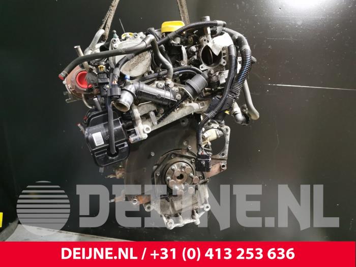 Engine from a Fiat Doblo Cargo (263) 1.6 D Multijet Dualogic 2015