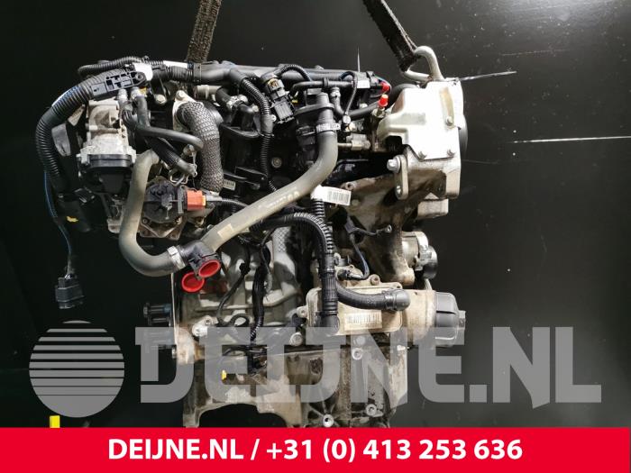Engine from a Fiat Doblo Cargo (263) 1.6 D Multijet Dualogic 2015