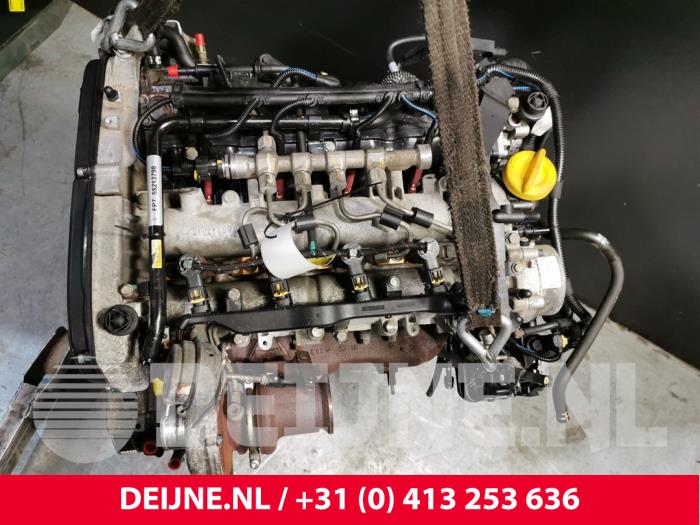 Engine from a Fiat Doblo Cargo (263) 1.6 D Multijet Dualogic 2015