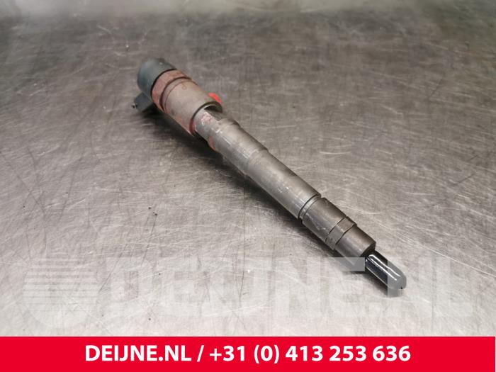 Usagé Injecteurs Iveco Daily Prix € 121,00 Prix TTC proposé par van Deijne Onderdelen Uden B.V.