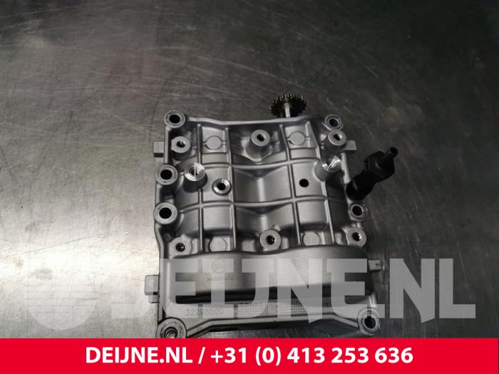 Używane Wal balansujacy Volvo XC40 (XZ) 2.0 B4 16V Mild Hybrid Geartronic AWD Cena € 225,00 Procedura marży oferowane przez van Deijne Onderdelen Uden B.V.