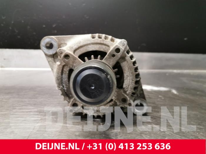 Dynamo from a Fiat Doblo Cargo (263) 2.0 D Multijet 2016