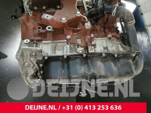 Motor van een Ford Transit Custom 2.0 TDCi 16V Eco Blue 130 mHEV 2020