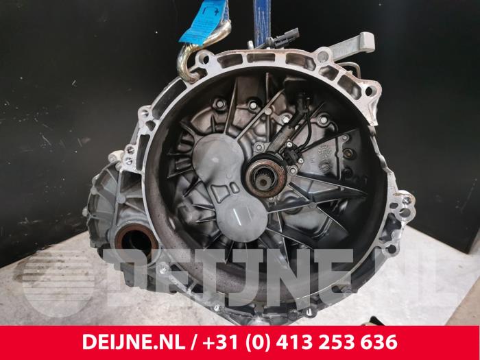 Usagé Boîte de vitesse Ford Transit Custom 2.0 TDCi 16V Eco Blue 130 mHEV Prix € 1.512,50 Prix TTC proposé par van Deijne Onderdelen Uden B.V.