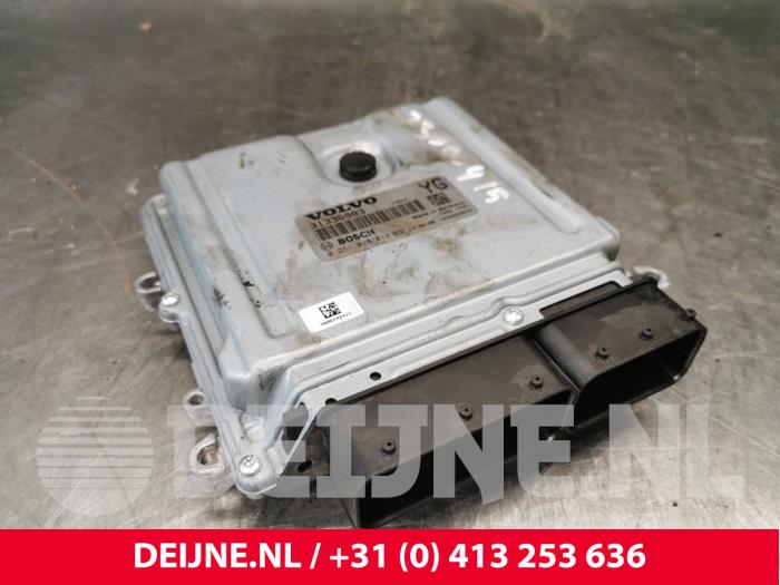 Used Engine management computer Volvo V70 (BW) 2.0 D3 20V Price € 100,00 Margin scheme offered by van Deijne Onderdelen Uden B.V.