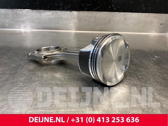 Used Piston Volvo S90 II 2.0 B6 Mild Hybrid AWD Price € 150,00 Margin scheme offered by van Deijne Onderdelen Uden B.V.