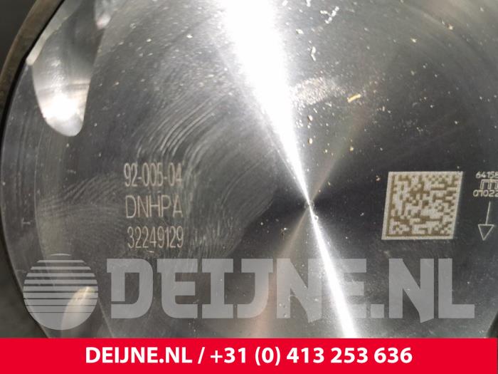 Piston d'un Volvo S90 II 2.0 B6 Mild Hybrid AWD 2024
