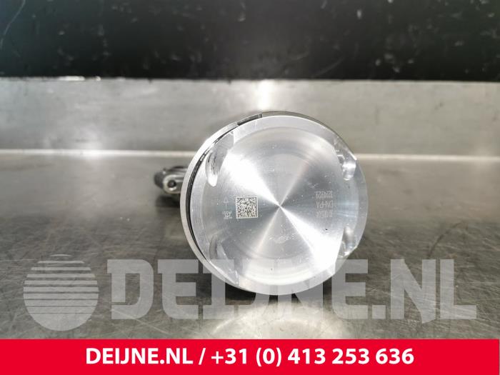 Piston d'un Volvo S90 II 2.0 B6 Mild Hybrid AWD 2024