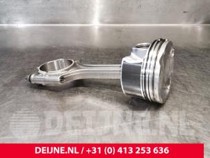 Piston d'un Volvo S90 II 2.0 B6 Mild Hybrid AWD 2024