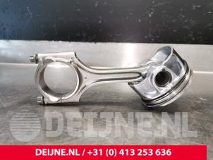 Piston d'un Volvo S90 II 2.0 B6 Mild Hybrid AWD 2024
