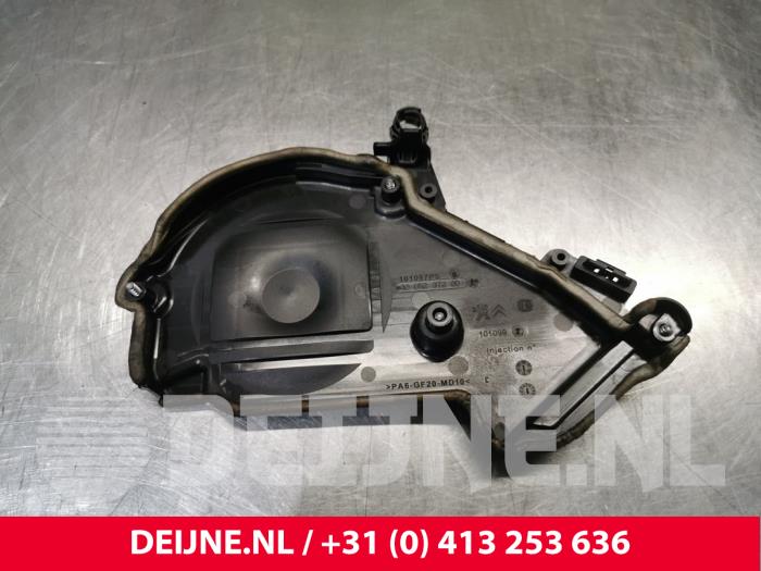Usagé Couvercle de distribution Citroen Berlingo 1.6 BlueHDI 100 Prix € 24,20 Prix TTC proposé par van Deijne Onderdelen Uden B.V.