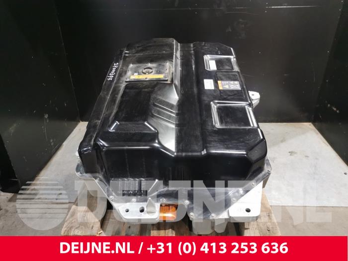 Używane Akumulator (Hybryda) Renault Master III (EV/HV/UV/VA/VB/VD/VF/VG/VJ) ZE 33 kWh Cena € 3.327,50 Z VAT oferowane przez van Deijne Onderdelen Uden B.V.