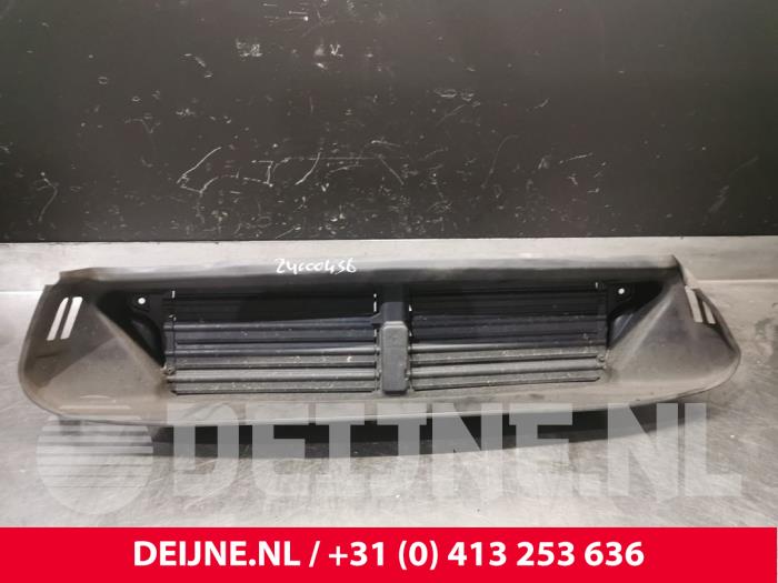 Begagnade Lufttratt Volvo V40 (MV) 2.0 D2 16V Pris € 175,00 Marginaltabell erbjuds av van Deijne Onderdelen Uden B.V.