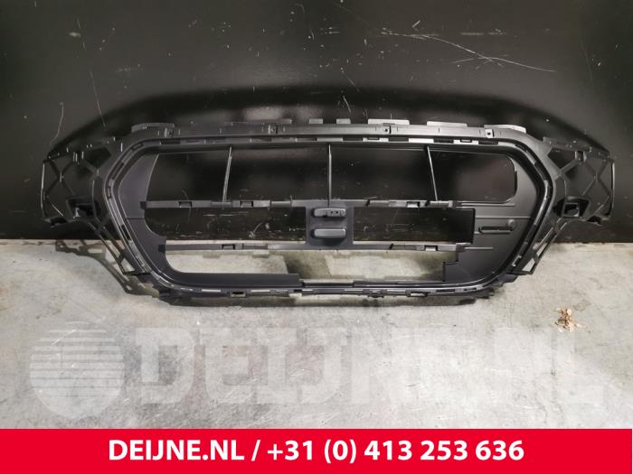 Neue Grillhalter Ford Transit Preis € 52,03 Mit Mehrwertsteuer angeboten von van Deijne Onderdelen Uden B.V.
