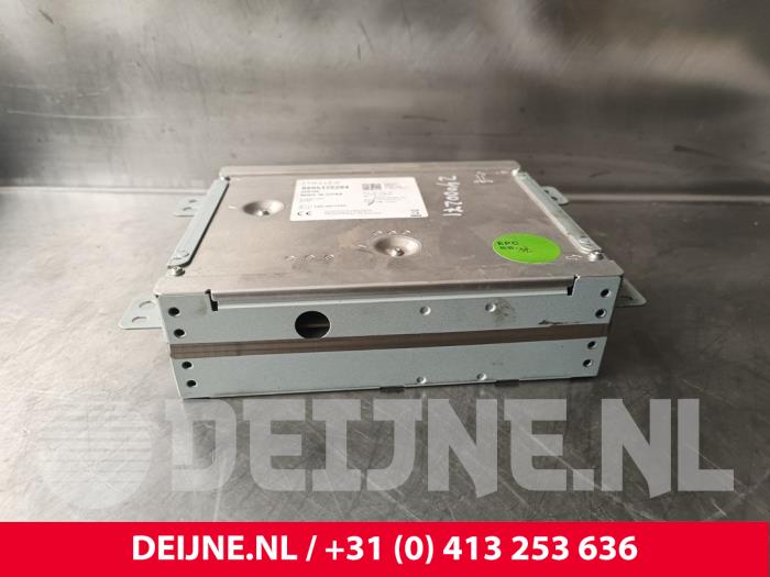 Używane Modul radiowy Lynk &amp; Co 01 1.5 PHEV Cena € 453,75 Z VAT oferowane przez van Deijne Onderdelen Uden B.V.