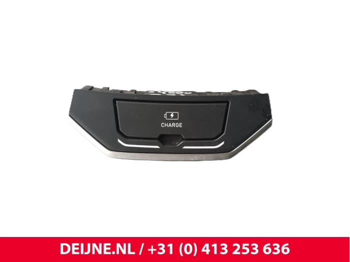 Używane Wtyczka USB Lynk &amp; Co 01 1.5 PHEV Cena € 114,95 Z VAT oferowane przez van Deijne Onderdelen Uden B.V.