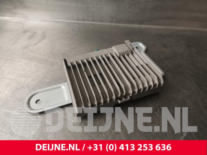 Begagnade Bluetooth-modul Lynk &amp; Co 01 1.5 PHEV Pris € 121,00 Inklusive moms erbjuds av van Deijne Onderdelen Uden B.V.