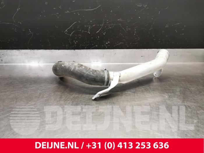 Gebrauchte Intercooler Rohr Volvo V40 (MV) 2.0 T2 16V Preis € 50,00 Margenregelung angeboten von van Deijne Onderdelen Uden B.V.