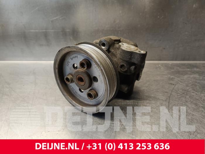 Usagé Pompe de direction Volkswagen Transporter T5 2.0 TDI DRF Prix € 121,00 Prix TTC proposé par van Deijne Onderdelen Uden B.V.