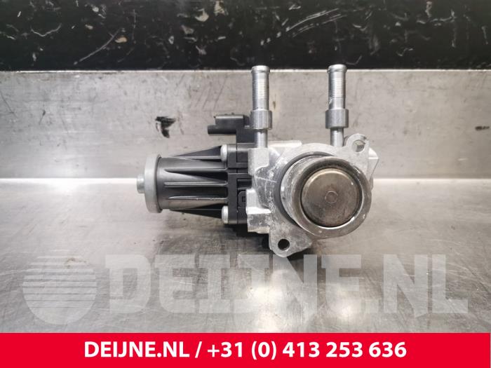 Używane Zawór EGR Citroen Jumpy 1.5 Blue HDi 100 Cena € 90,75 Z VAT oferowane przez van Deijne Onderdelen Uden B.V.