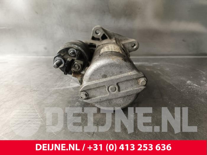 Startmotor från en Citroën Jumper (U9) 2.2 Blue HDi 140 2021