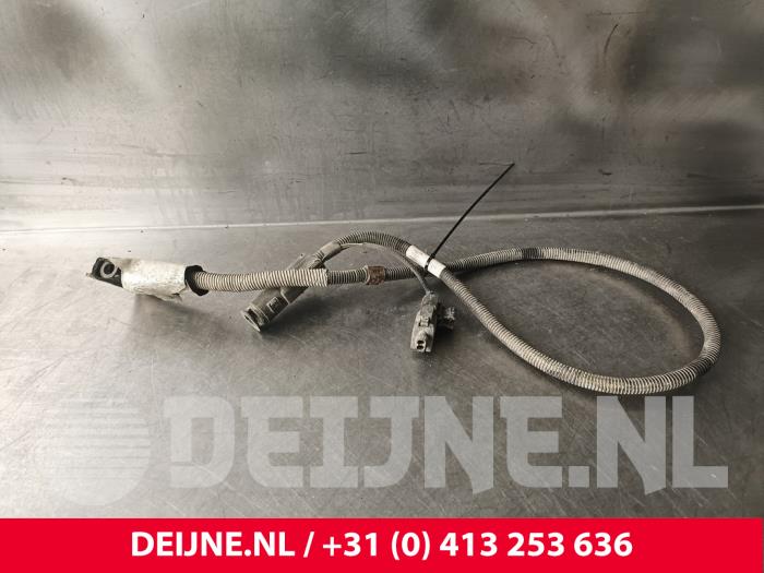 Używane Przewód AdBlue Mercedes Vito (447.6) 2.2 116 CDI 16V Cena € 30,25 Z VAT oferowane przez van Deijne Onderdelen Uden B.V.