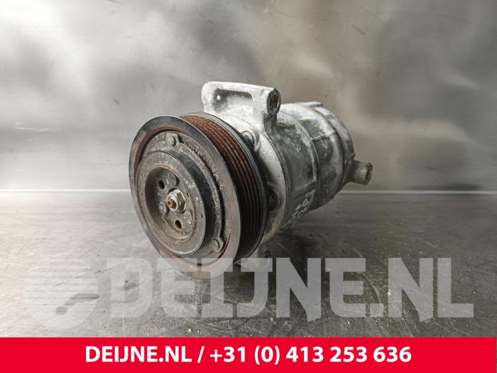 Usagé Compresseur de clim Volvo V40 (MV) 2.0 D2 16V Prix € 121,00 Prix TTC proposé par van Deijne Onderdelen Uden B.V.
