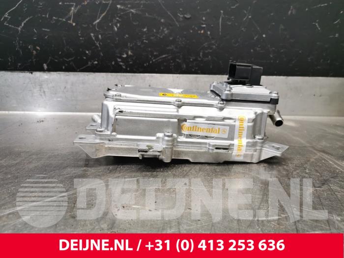 Używane DC/CD konwertor Volvo V60 I (FW/GW) 2.4 D5 20V AWD Twin Engine Plug-in Hybrid Cena € 700,00 Procedura marży oferowane przez van Deijne Onderdelen Uden B.V.