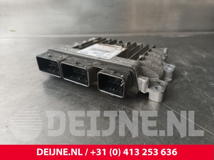 Used Engine management computer Renault Kangoo Express (FW) 1.5 dCi 75 Price € 90,75 Inclusive VAT offered by van Deijne Onderdelen Uden B.V.
