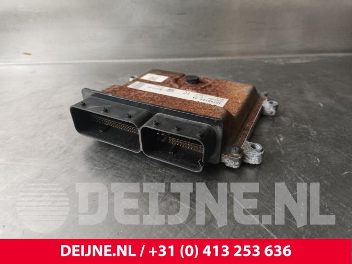 Used Engine management computer Volvo XC90 I 3.2 24V Price € 100,00 Margin scheme offered by van Deijne Onderdelen Uden B.V.