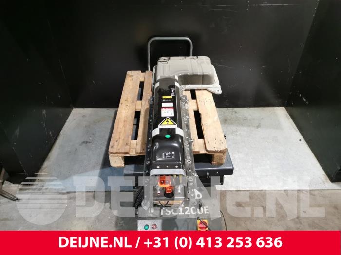Używane Akumulator (Hybryda) Lynk &amp; Co 01 1.5 PHEV Cena € 514,25 Z VAT oferowane przez van Deijne Onderdelen Uden B.V.
