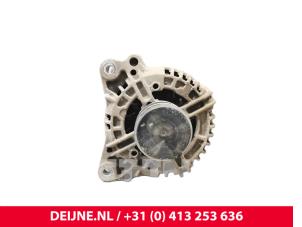 Usagé Dynamo Volkswagen Transporter T5 1.9 TDi Prix € 60,50 Prix TTC proposé par van Deijne Onderdelen Uden B.V.