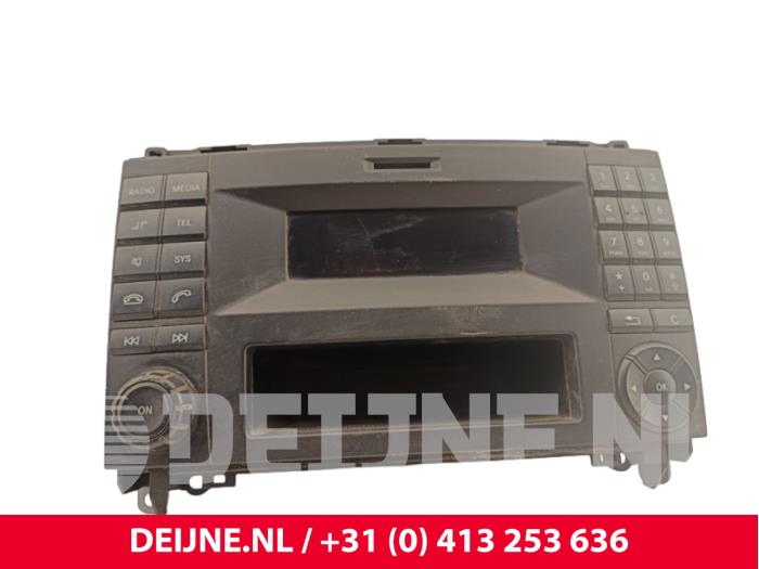 Begagnade Kontrollenhet, multimedia Mercedes Vito (447.6) 2.2 114 CDI 16V Pris € 108,90 Inklusive moms erbjuds av van Deijne Onderdelen Uden B.V.