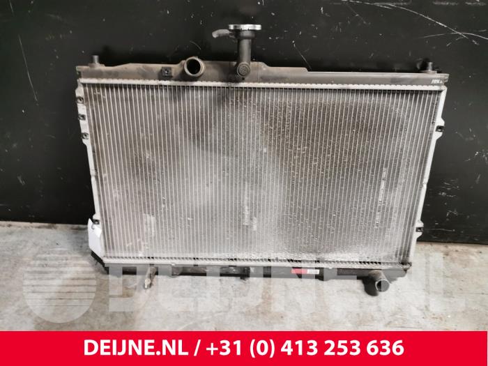 Usagé Radiateur Hyundai H-300 2.5 CRDi Prix € 66,55 Prix TTC proposé par van Deijne Onderdelen Uden B.V.