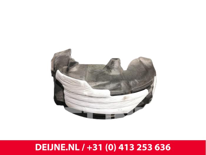 Używane Nadkole Lynk &amp; Co 01 1.5 PHEV Cena € 66,55 Z VAT oferowane przez van Deijne Onderdelen Uden B.V.