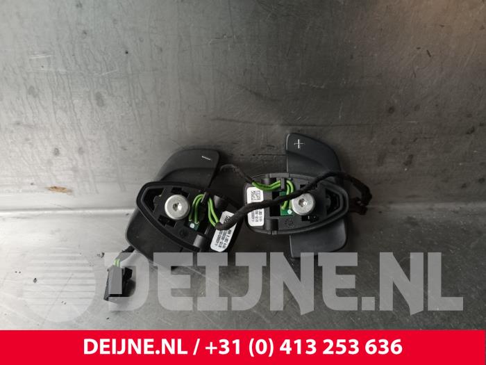 Usagé Kit manettes de commande Mercedes C (W205) C-220 2.2 CDI BlueTEC, C-220 d 16V Prix € 40,00 Règlement à la marge proposé par van Deijne Onderdelen Uden B.V.