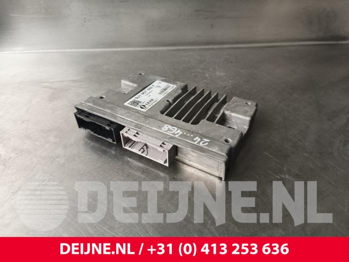 Używane Modul gateway Porsche Taycan Cross Turismo (Y1B) 4S Performance Battery Plus Cena € 363,00 Z VAT oferowane przez van Deijne Onderdelen Uden B.V.