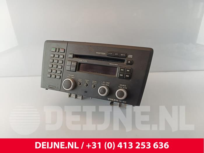 Używane Radio Volvo S60 I (RS/HV) 2.5 R Turbo 20V Cena € 125,00 Procedura marży oferowane przez van Deijne Onderdelen Uden B.V.