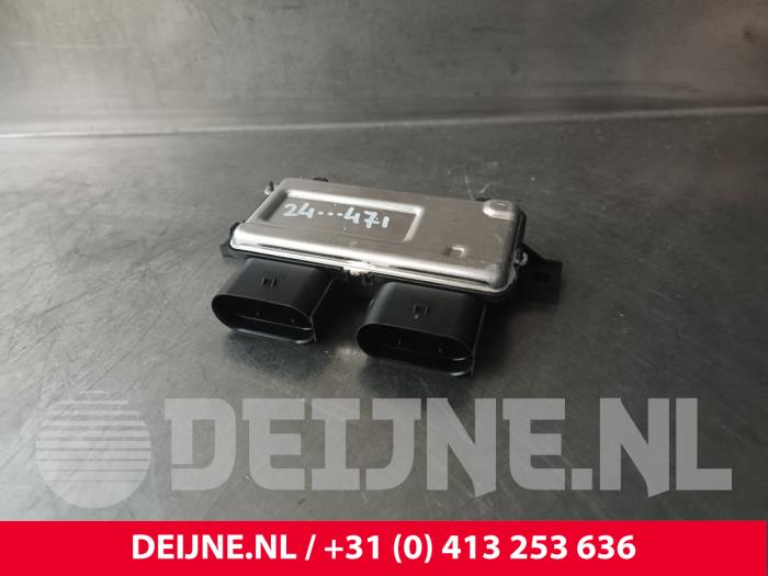 Usagé Module pompe carburant Mercedes Sprinter 3,5t (907.6/910.6) 319 CDI 2.0 D RWD Prix € 36,30 Prix TTC proposé par van Deijne Onderdelen Uden B.V.