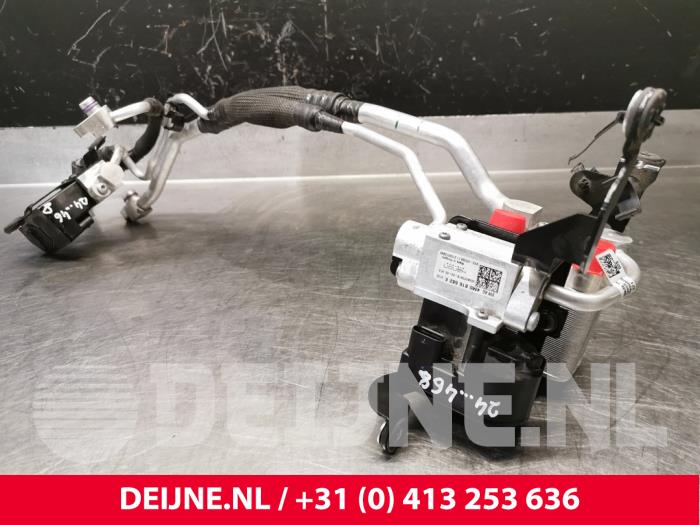 Echangeur de chaleur d'un Porsche Taycan Cross Turismo (Y1B) 4S Performance Battery Plus 2022