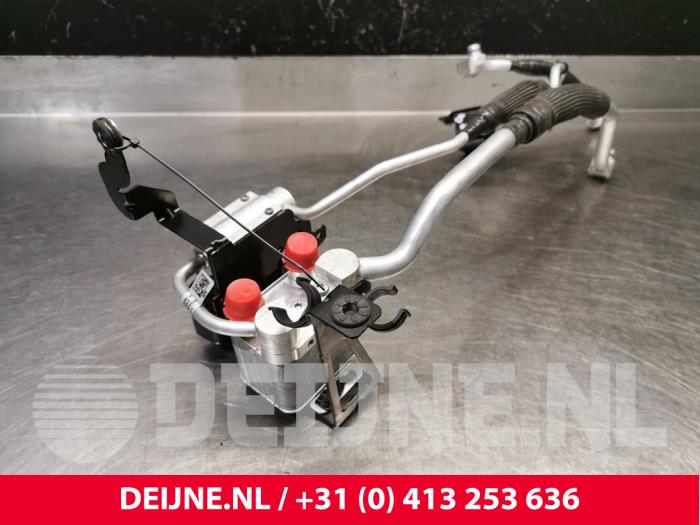 Echangeur de chaleur d'un Porsche Taycan Cross Turismo (Y1B) 4S Performance Battery Plus 2022
