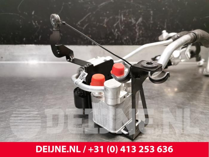Echangeur de chaleur d'un Porsche Taycan Cross Turismo (Y1B) 4S Performance Battery Plus 2022