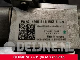 Echangeur de chaleur d'un Porsche Taycan Cross Turismo (Y1B) 4S Performance Battery Plus 2022