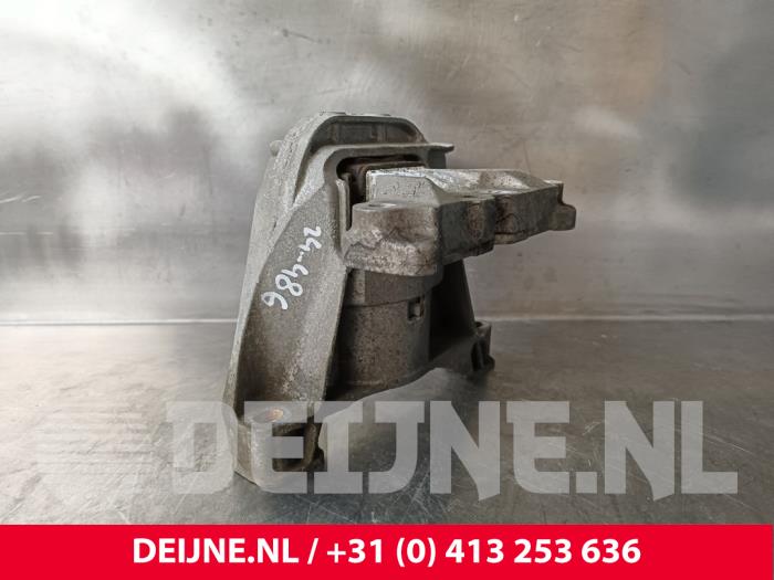 Used Engine mount Toyota ProAce Verso 1.5 D-4D 120 Price € 36,30 Inclusive VAT offered by van Deijne Onderdelen Uden B.V.